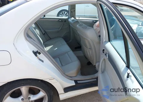 2005 Mercedes-Benz C 230 Kompressor Sport z USA, uszkodzony, nr VIN WDBRF40J65F561814